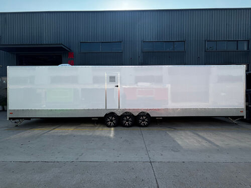 35.4FT 2 Station Toilet Trailer Mobile Portable Toilet Trailer for Outdoor Activities